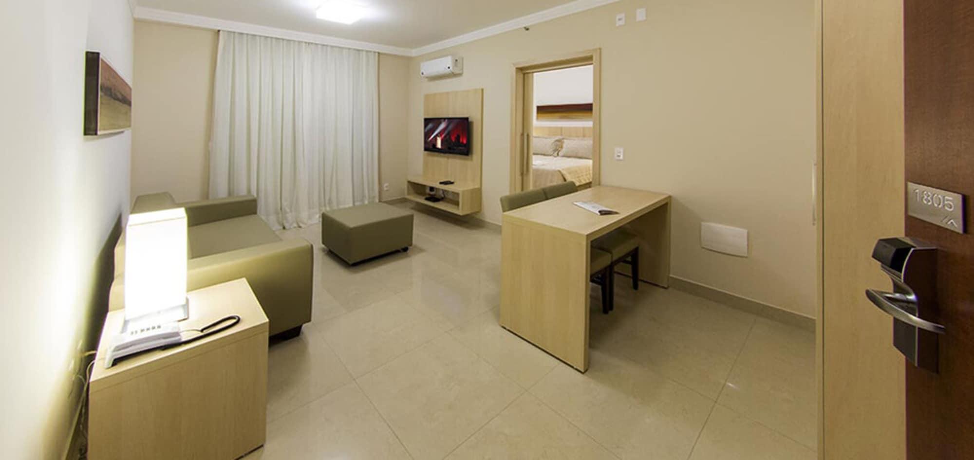 Hotel Mont Blanc Premium リベイラン・プレト エクステリア 写真 A typical hotel room