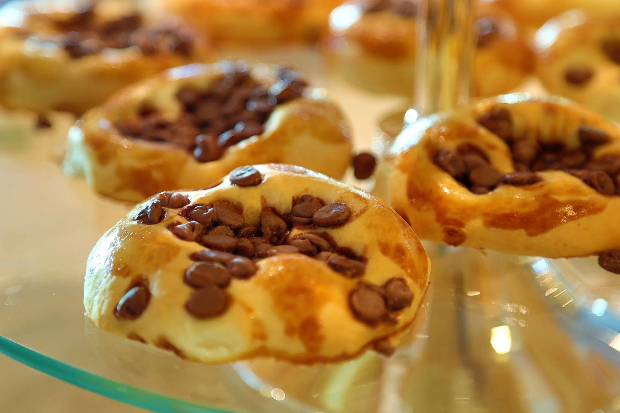 Hotel Mont Blanc Premium リベイラン・プレト エクステリア 写真 Chocolate chip scones